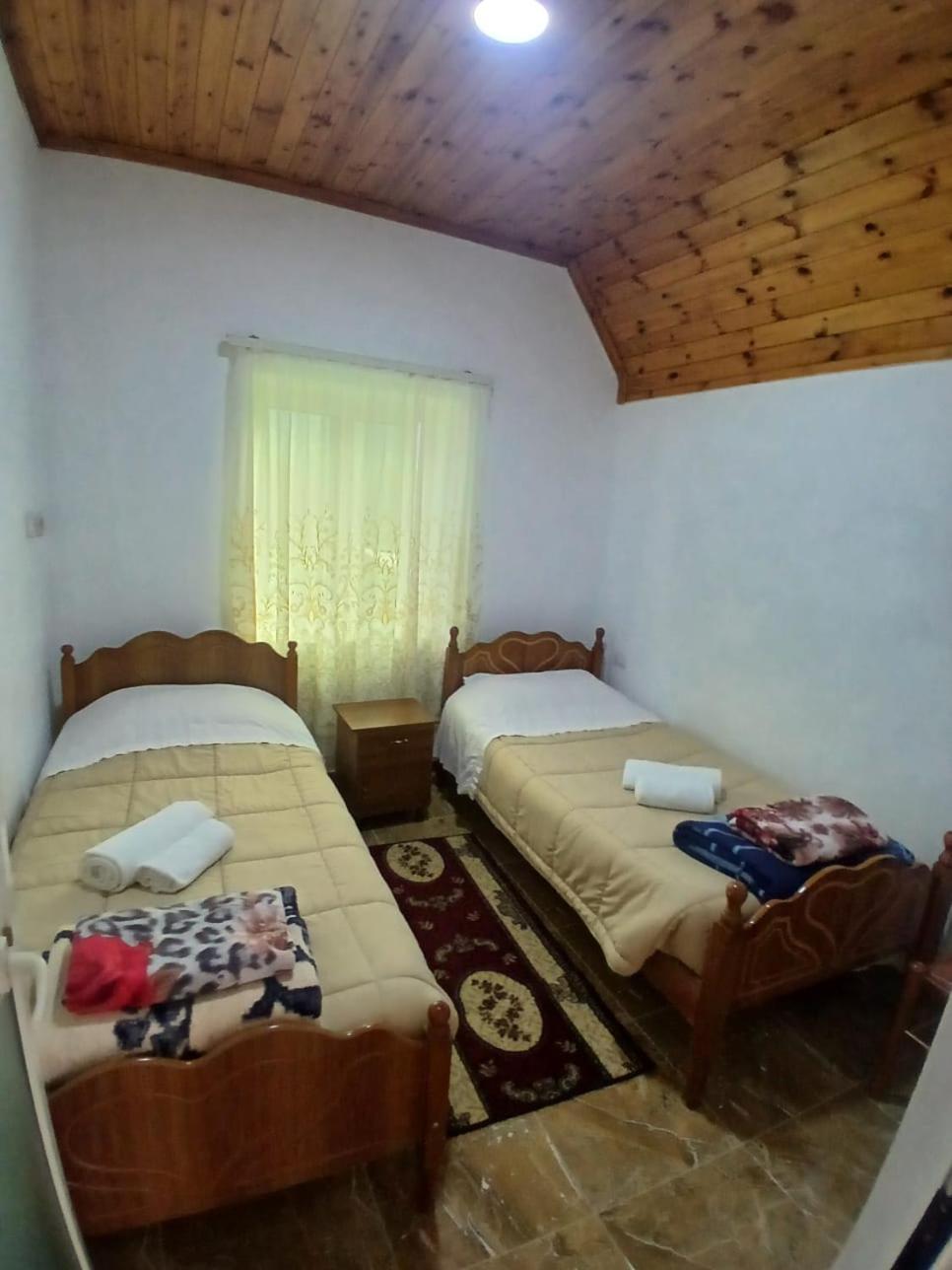 Bujtina Milani Bed and Breakfast Shkodër Exteriör bild